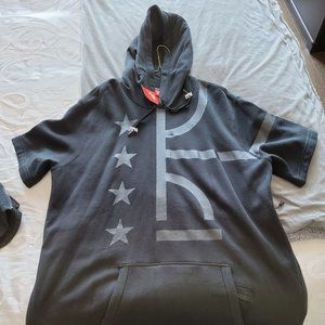 Nike Air Pivot V3 Short Sleeve Hoodie Sweater